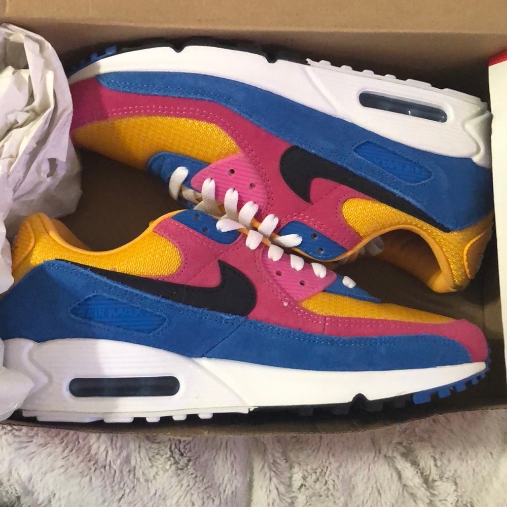 Womens shoes